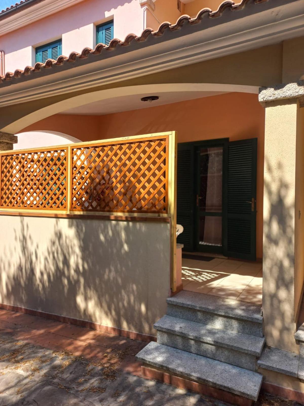 Residence La Funtana Сан Теодоро Екстериор снимка